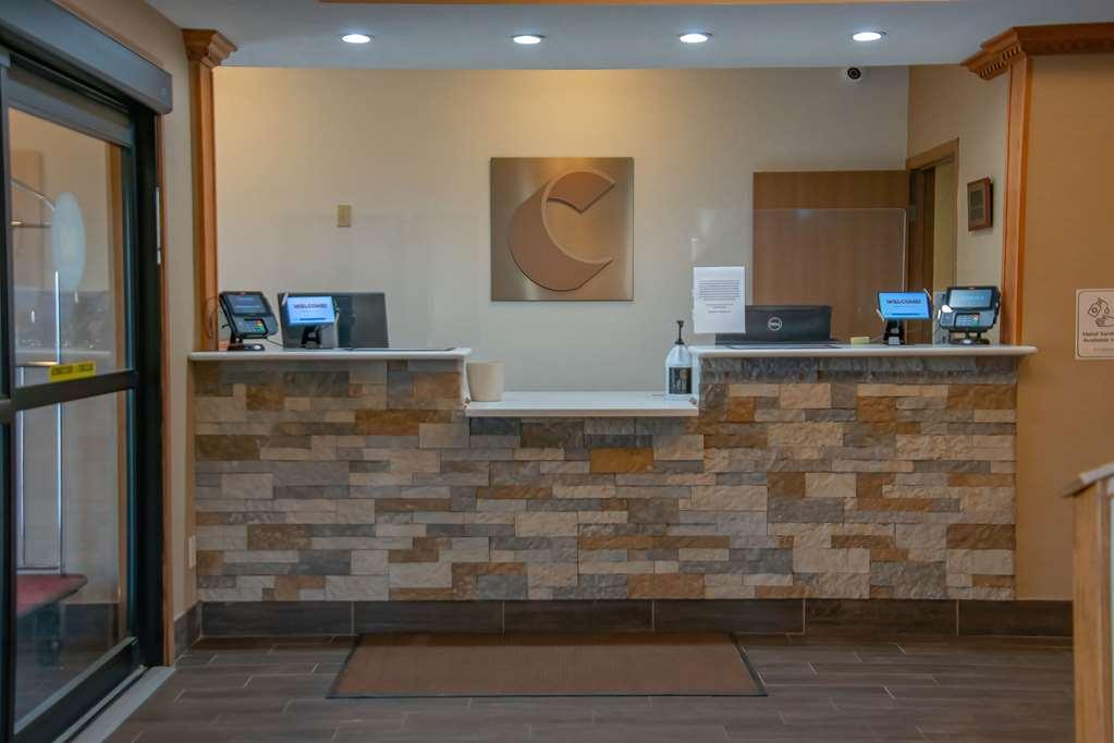 Comfort Inn Huntington Near University Интерьер фото