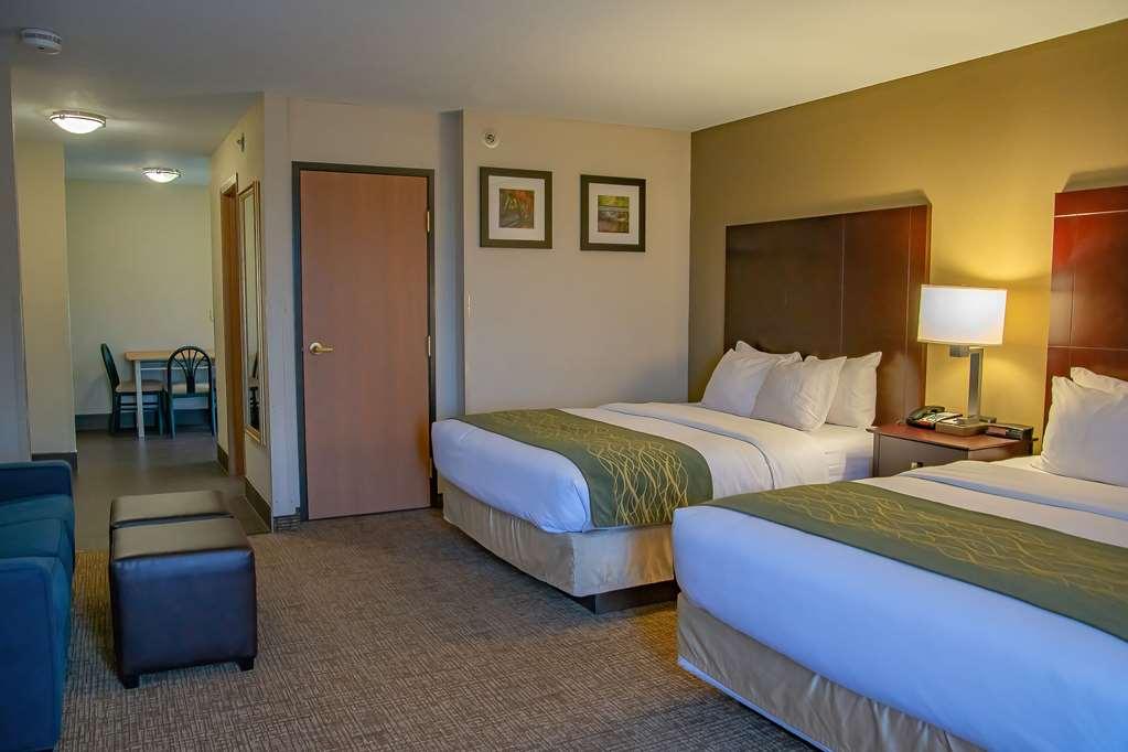 Comfort Inn Huntington Near University Номер фото