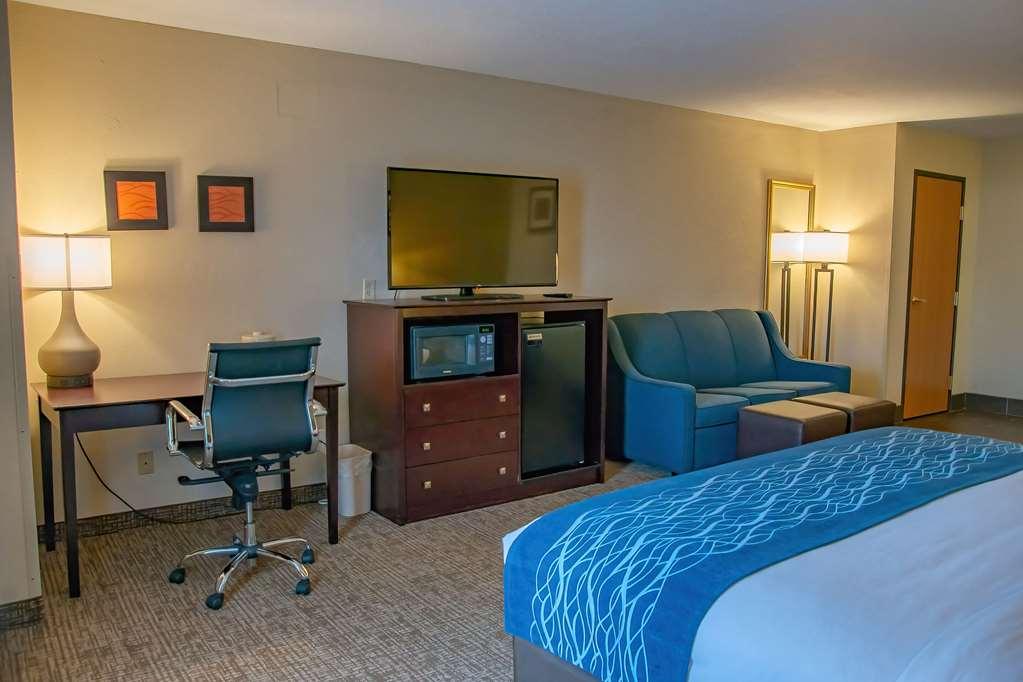 Comfort Inn Huntington Near University Номер фото