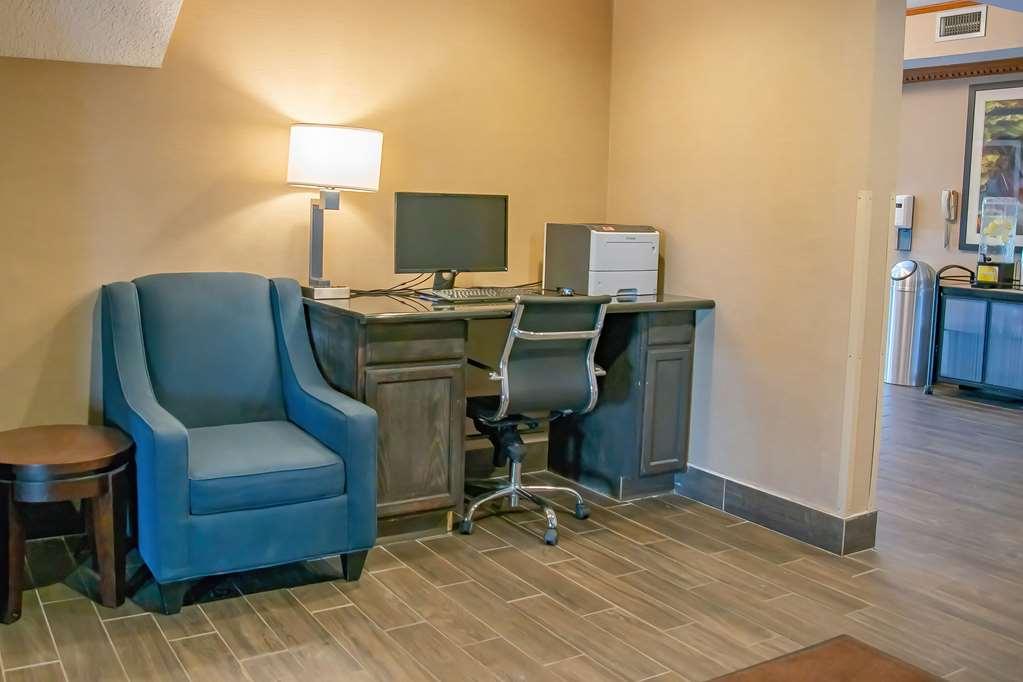 Comfort Inn Huntington Near University Удобства фото