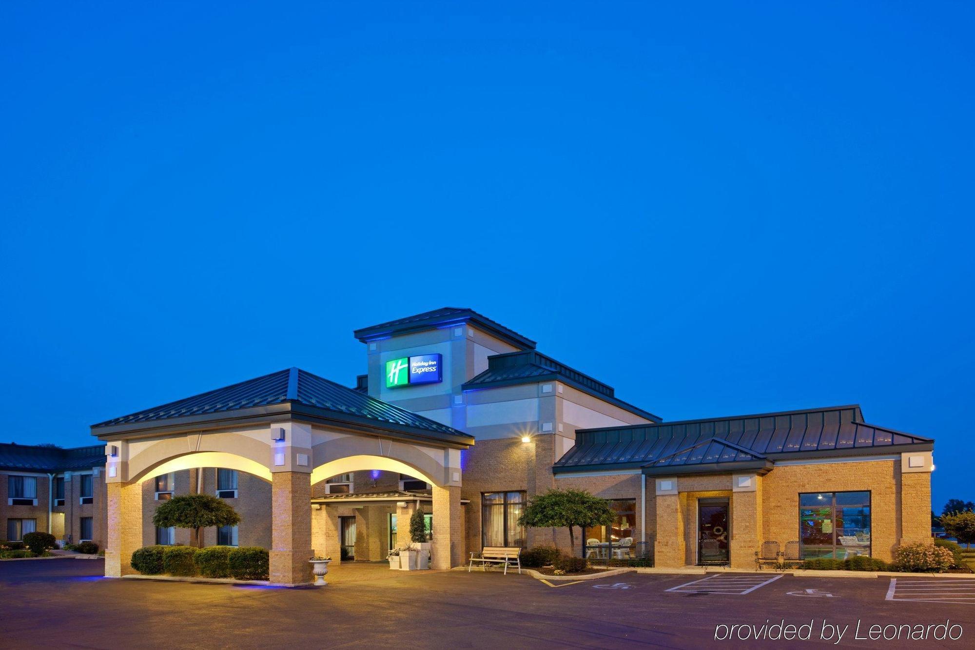 Comfort Inn Huntington Near University Экстерьер фото